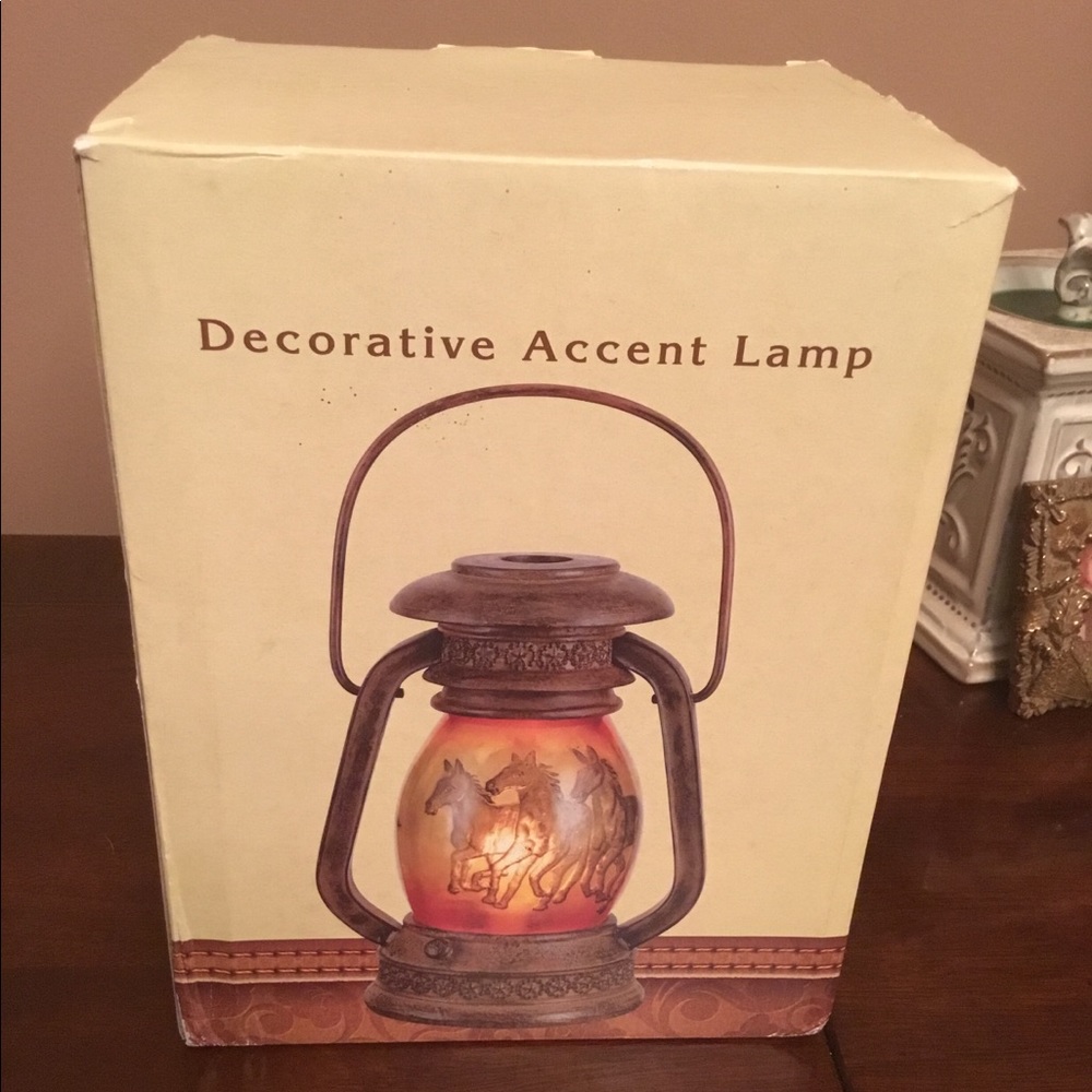 Cracker Barrel Horse lantern NIB